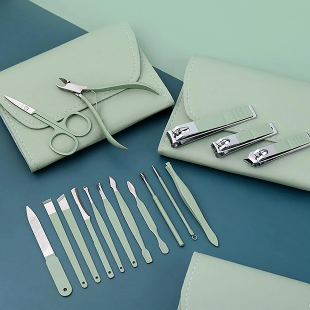 A must-have at home, a 16-piec - Men'S Grooming Must Haves のレビューと価格